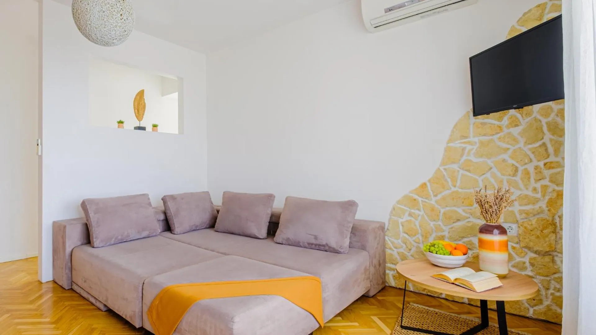 Apartments In Villa Azur Novi Vinodolski 0*,  Croatia