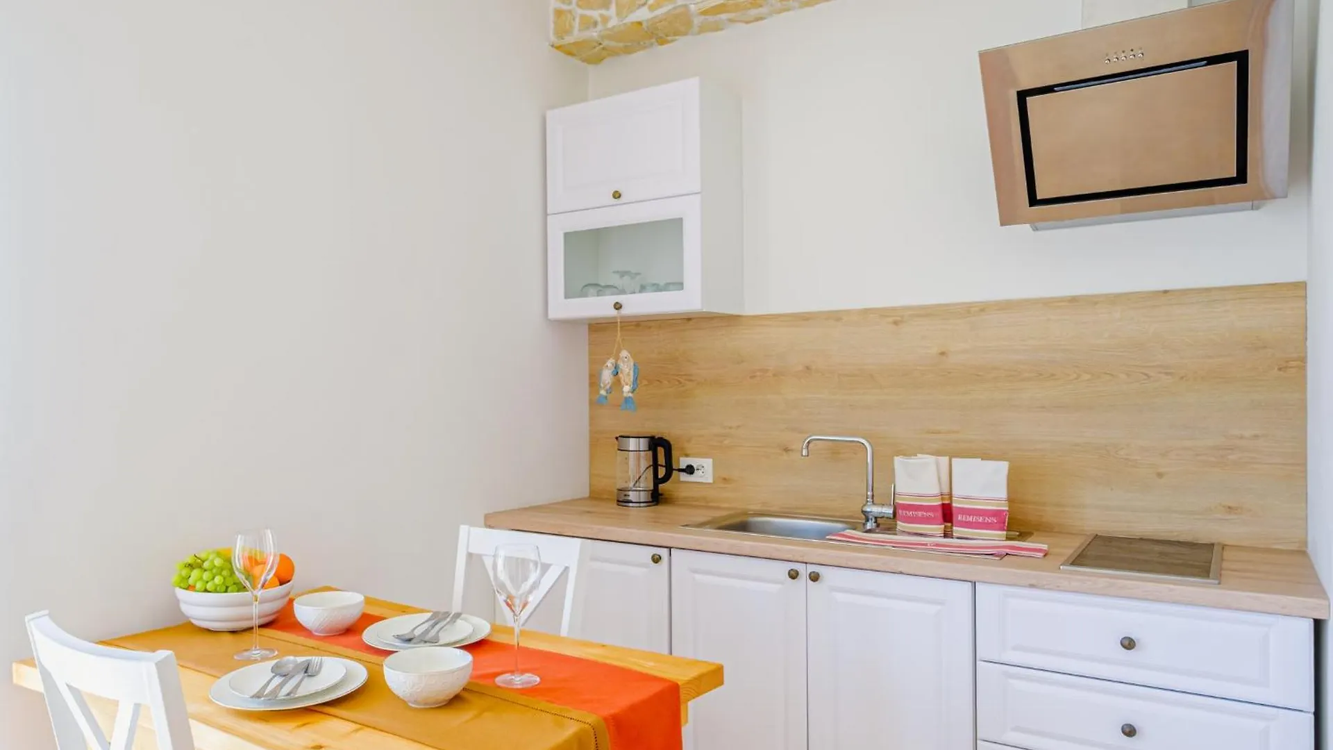 Apartments In Villa Azur Novi Vinodolski